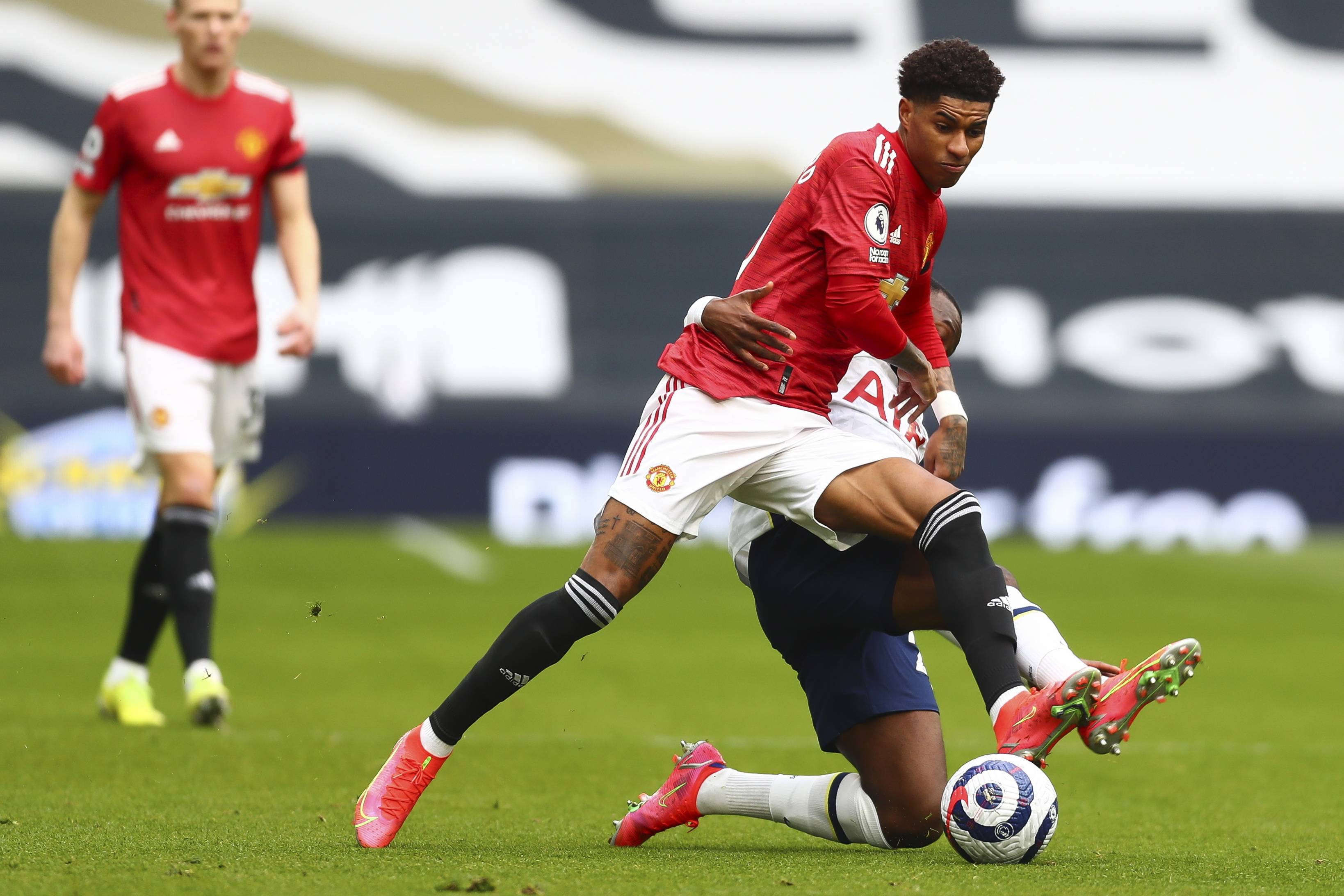 爱好者的目 爱好者的目