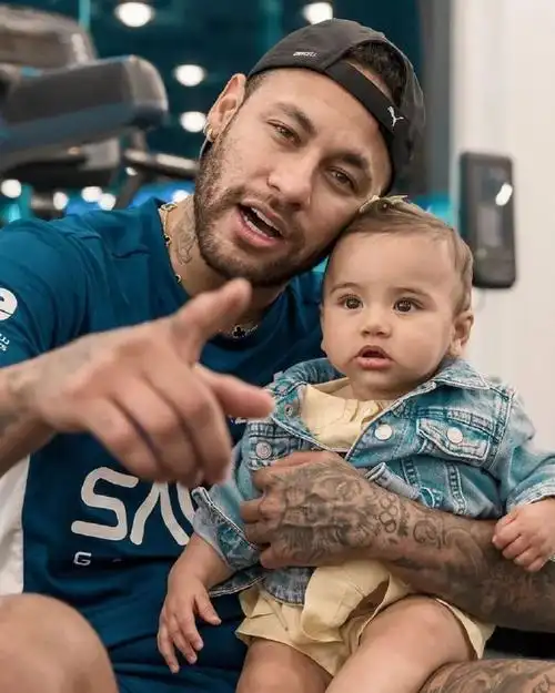 名球星里奥 名球星里奥